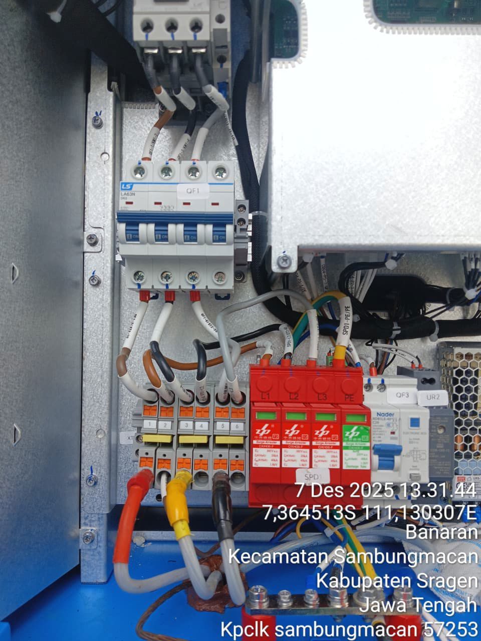 Documentation of Kern20 Charger Terminal Block Replacement, photo 5